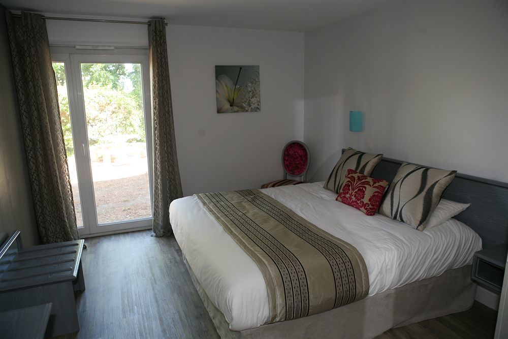H Hotel Ιέρ Εξωτερικό φωτογραφία